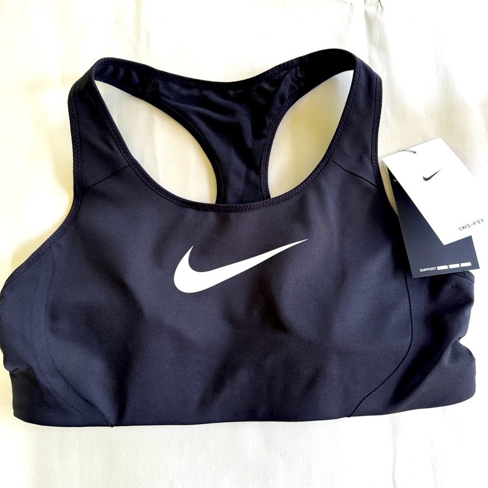 Nike Women's Victory Shape Black Sports Bra Size Large NWT